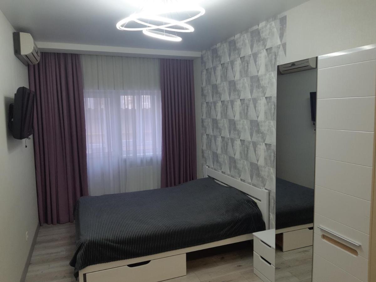 Apartmens On St. Fesenkovskaya 15 Appartement Charkov Buitenkant foto