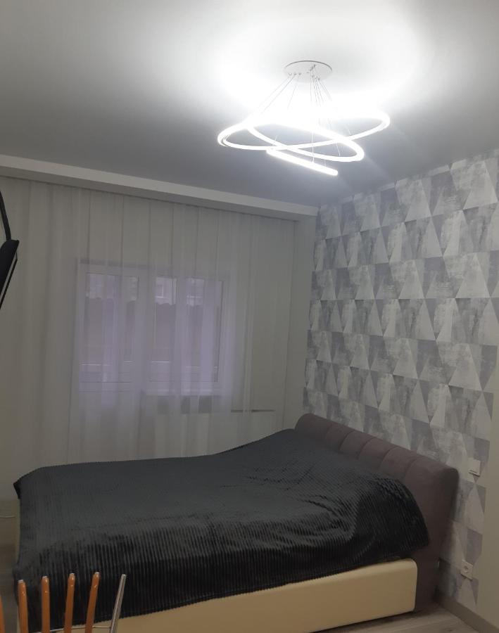 Apartmens On St. Fesenkovskaya 15 Appartement Charkov Buitenkant foto
